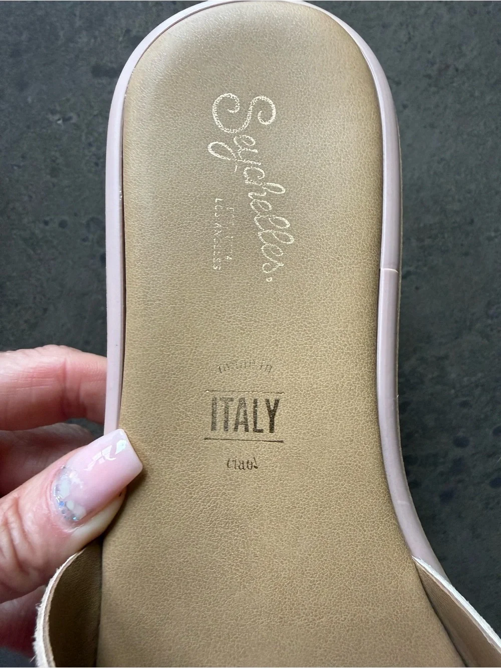 Seychelles suede slide
